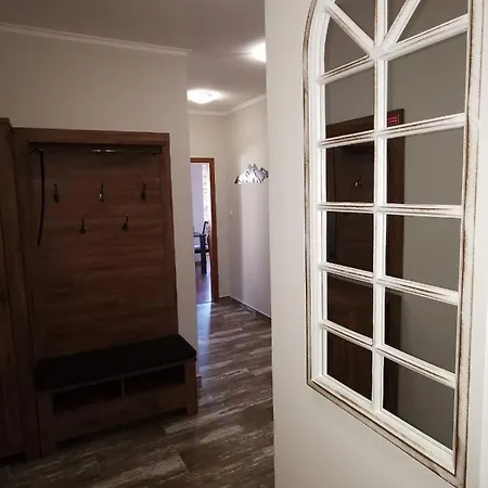 Cedar 42 * Банско