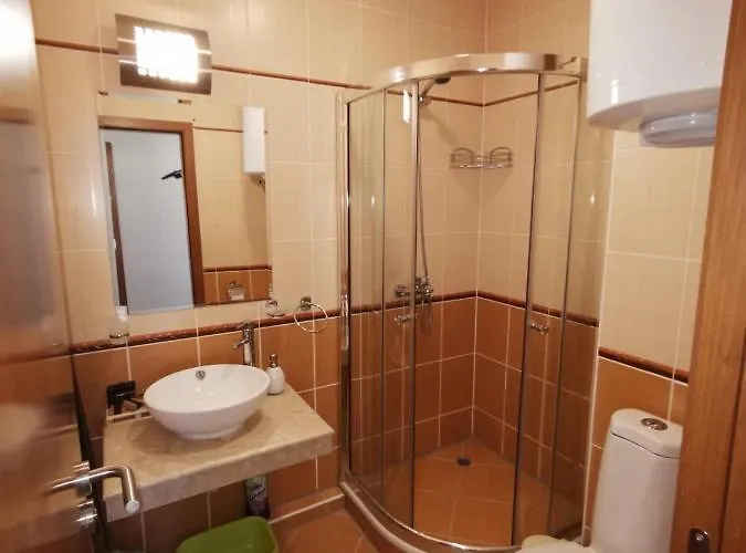 Apartment Cedar 42 *